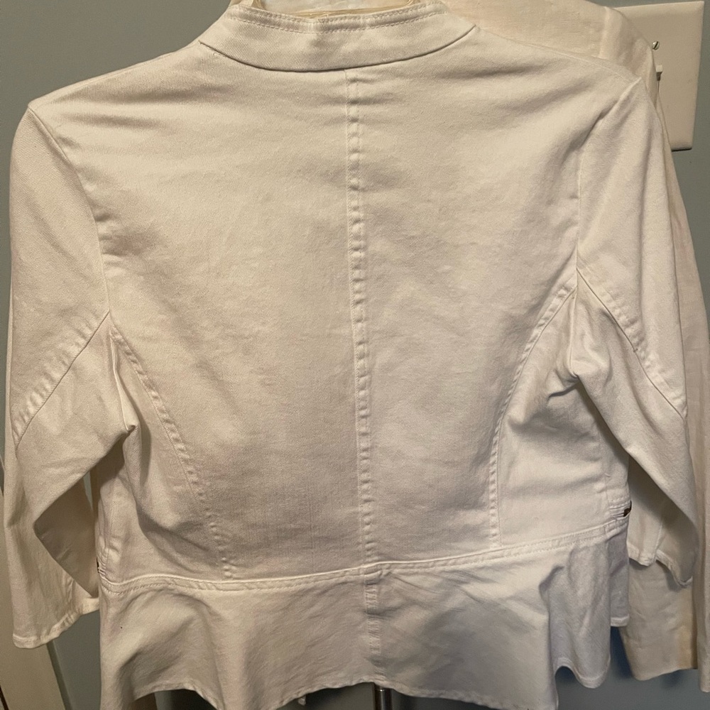 White Jacket - Picture 3 of 3